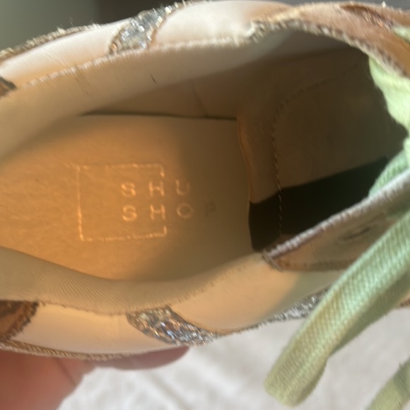 Never worn! Size 7.5 - Picture 5 of 5